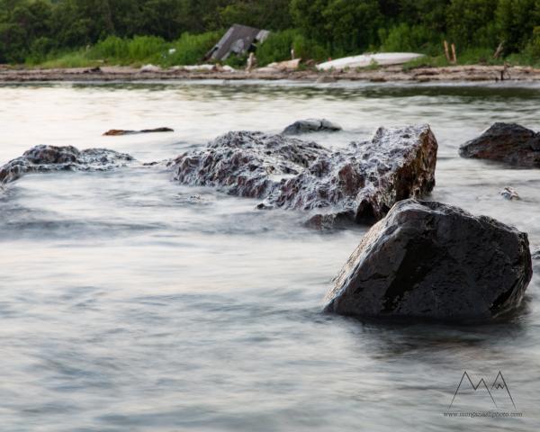 LE Waves on Stone LR Export
